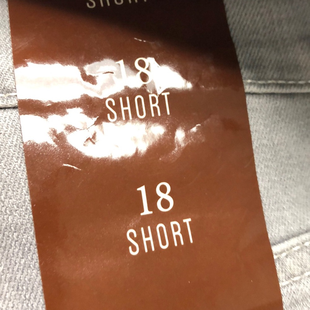 Gloria Vanderbilt Women's Amanda Classic Jeans - Picture 6 of 8